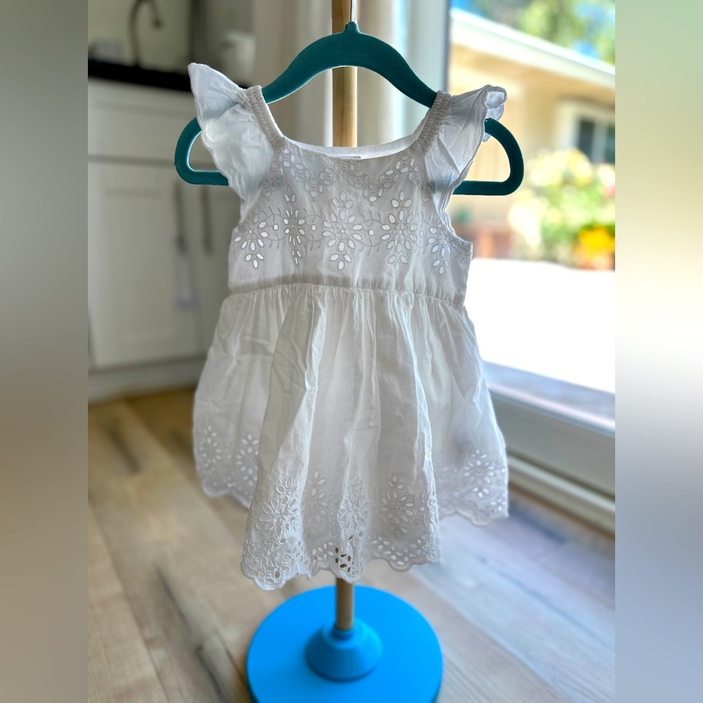 White eyelet Baby Gap dress size 12 -18 months